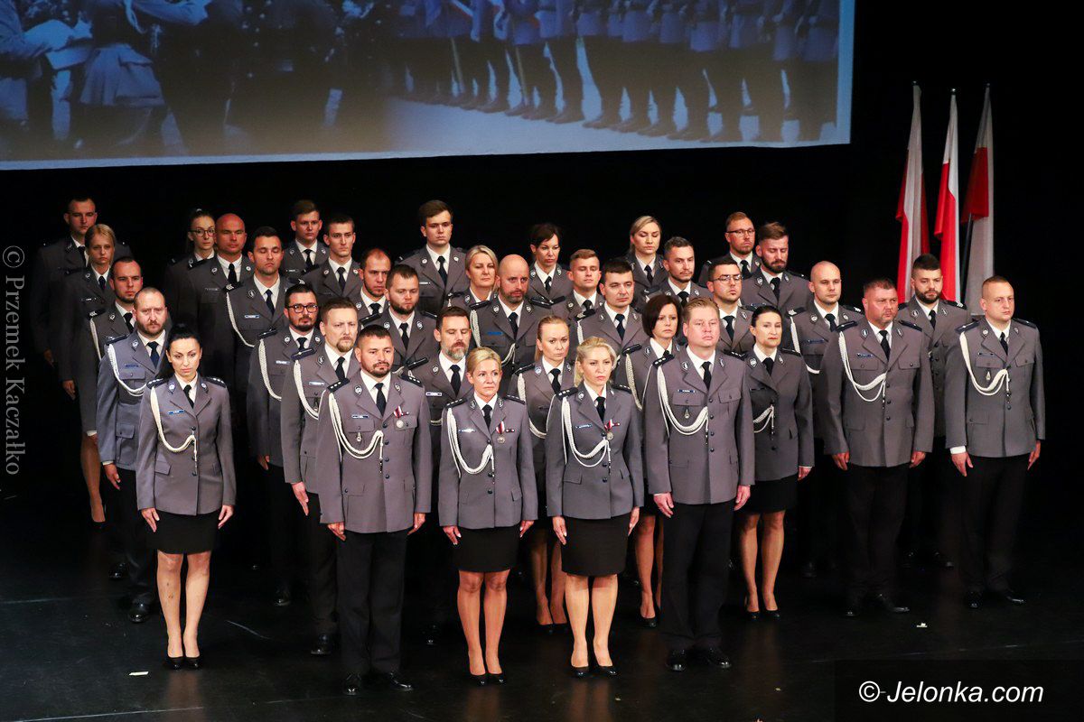 Jelenia Góra: Święto Policji z awansami i nagrodami