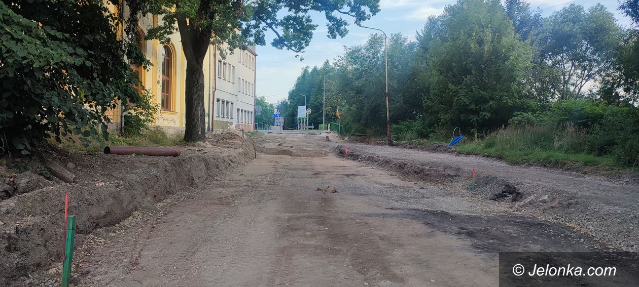 Jelenia Góra: Remont ul. Kasprowicza w toku