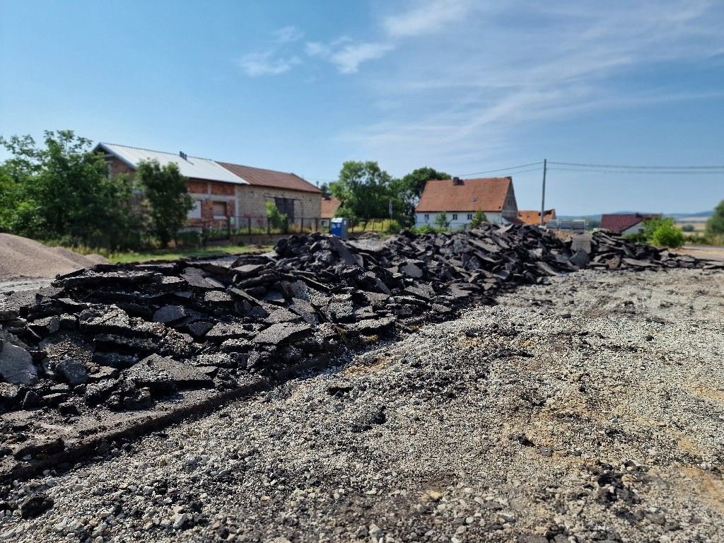 Jawor: Powstaje boisko