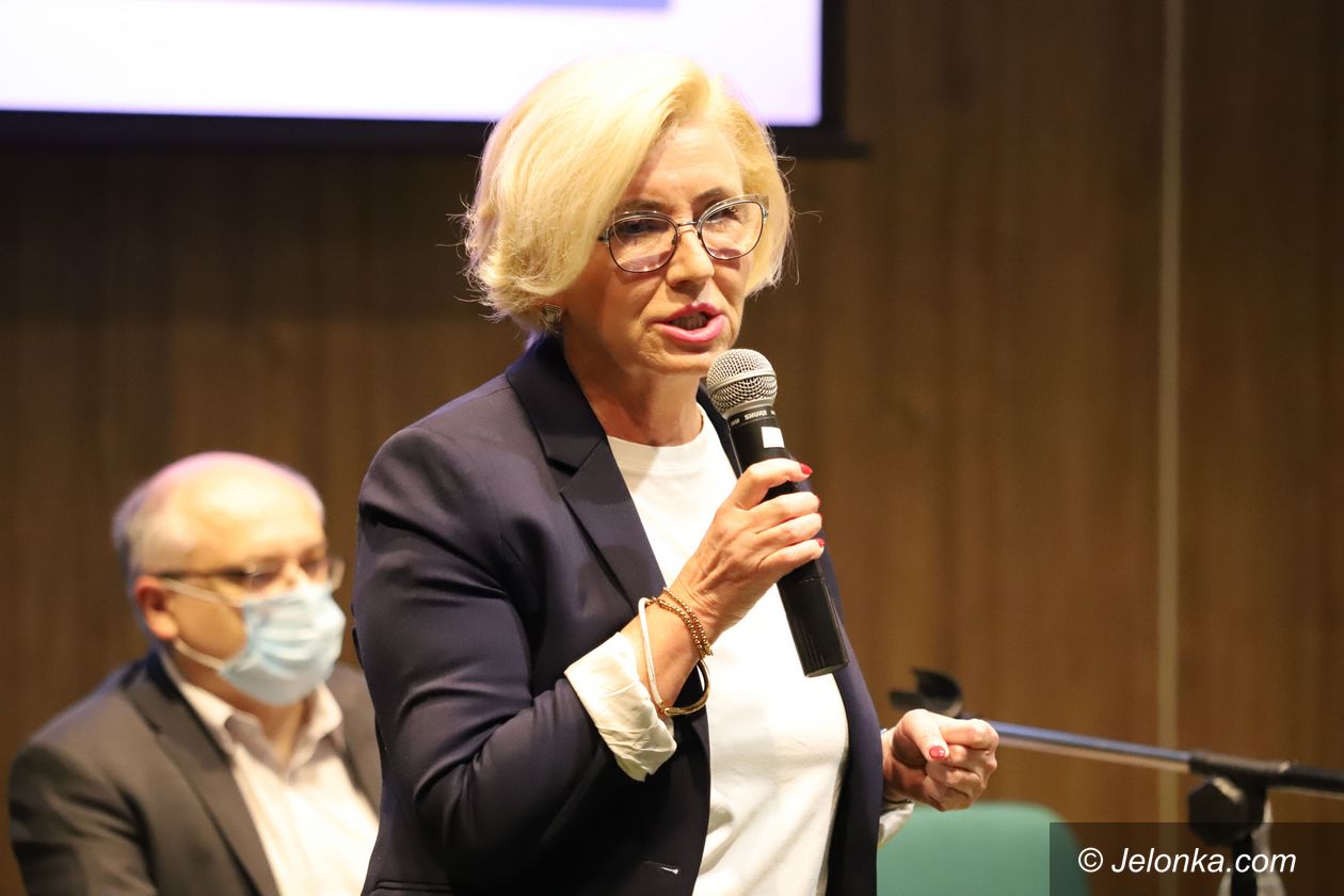 Polska: Rząd pełen pełnomocników i sekretarzy stanu