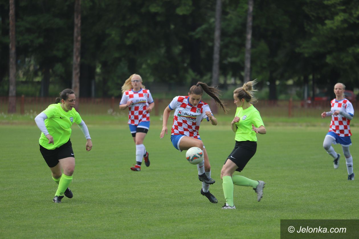 Jelenia Góra: Koniec Orlika, dziewczyny zagrają w Victorii