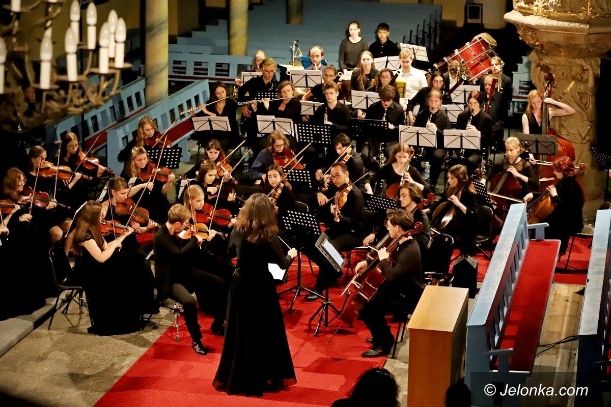 Jelenia Góra: Zachwyciła Powszechna Orkiestra Jeleniogórska