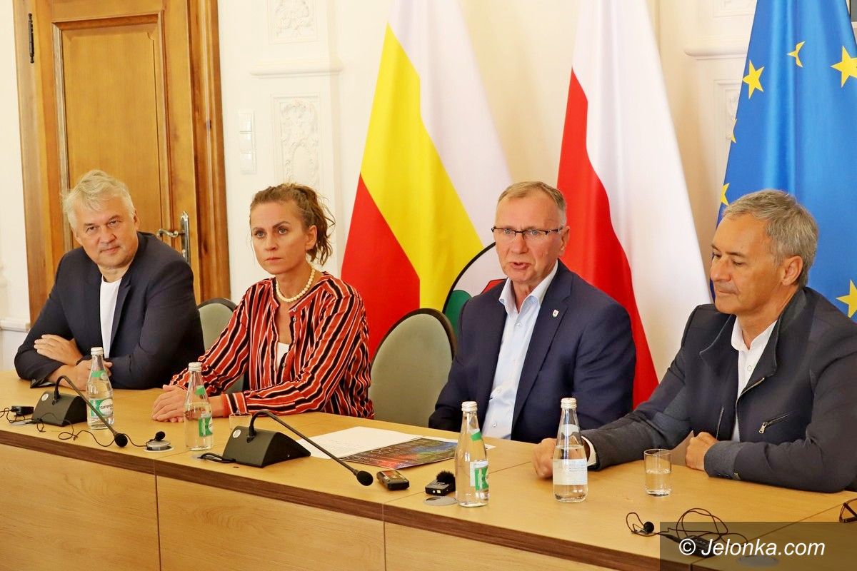 Jelenia Góra: Znowu będą pokazy świetlne i koncerty