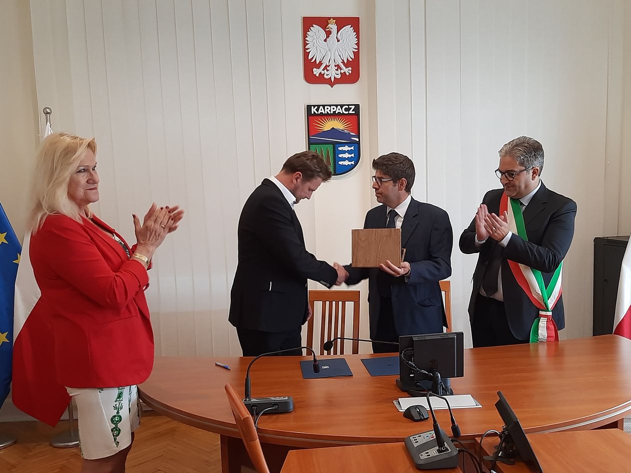 Karpacz: Lioni nowym partnerem Karpacza