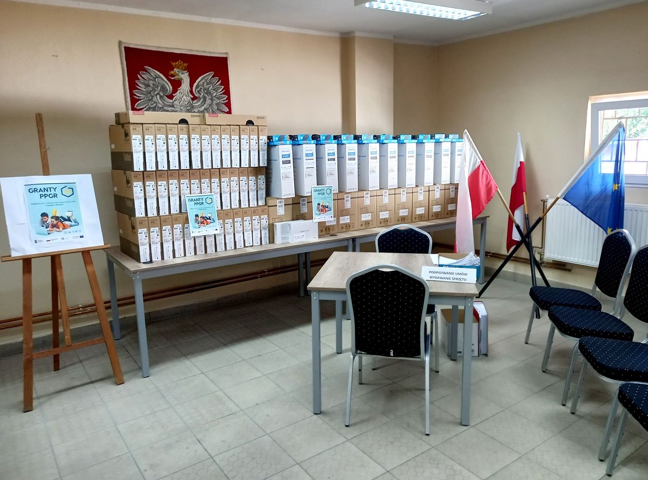 Janowice Wielkie: Laptopy za unijne
