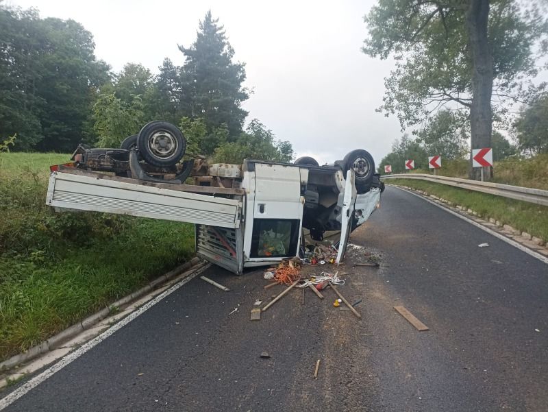 Świdnik: Dachowało auto