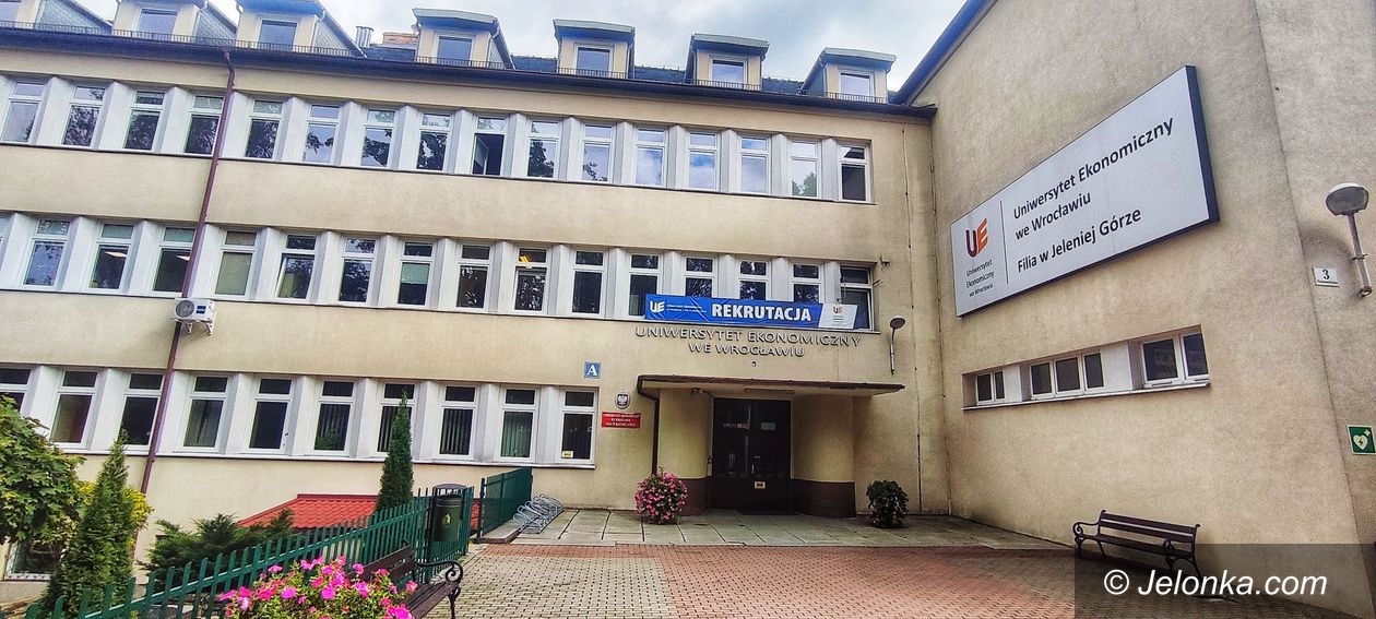 Jelenia Góra: Nowe kierunki podyplomowe w filii UE