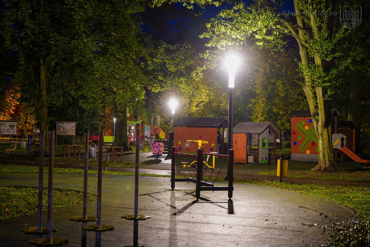 Bolesławiec: Na alejkach jasno
