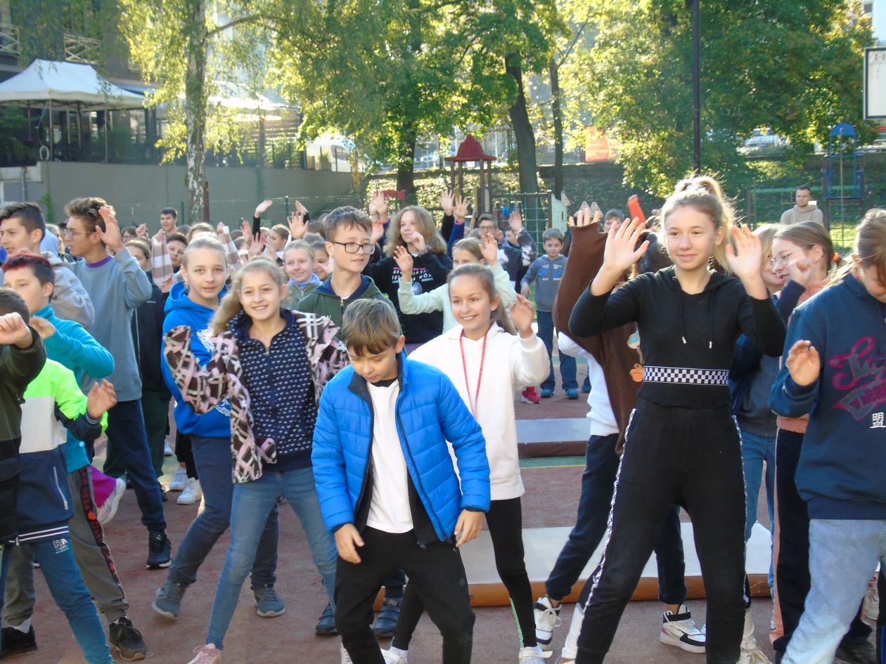 Jelenia Góra: „Dwójka” na sportowo