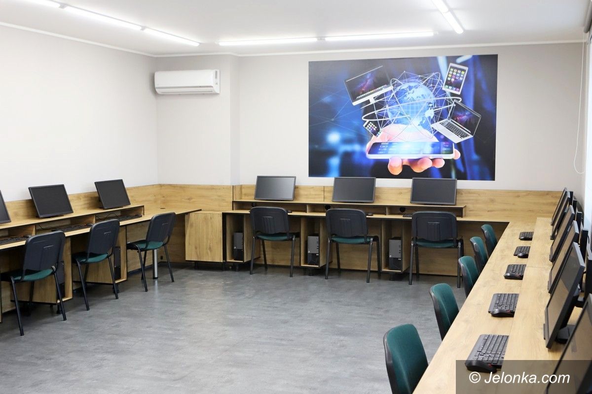 Jelenia Góra: Nowoczesna pracownia w Handlówce