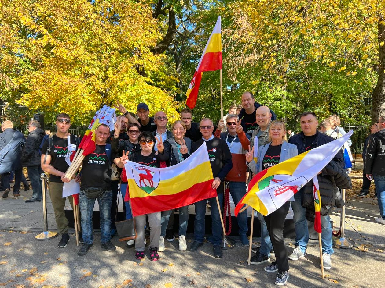 Warszawa: Samorządowcy protestowali w Warszawie
