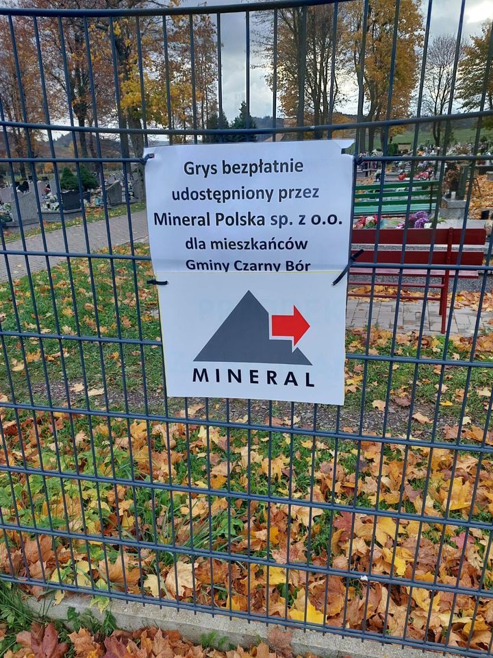 Czarny Bór: Grys na Wszystkich Świętych