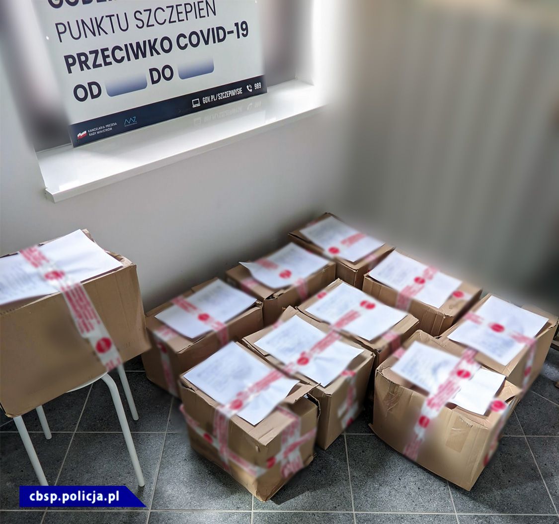 Region: Śledztwo ws. fałszerzy certyfikatów covidowych