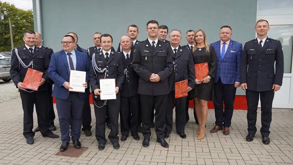 Łomnica: Promesy dla młodzieżowych drużyn pożarniczych