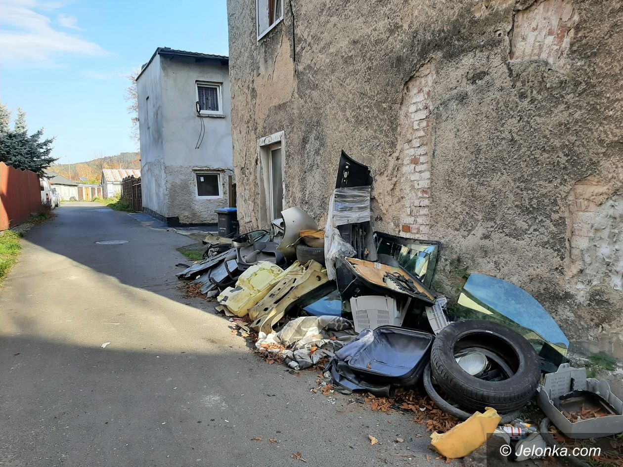 Kowary: Znów podrzucone śmieci