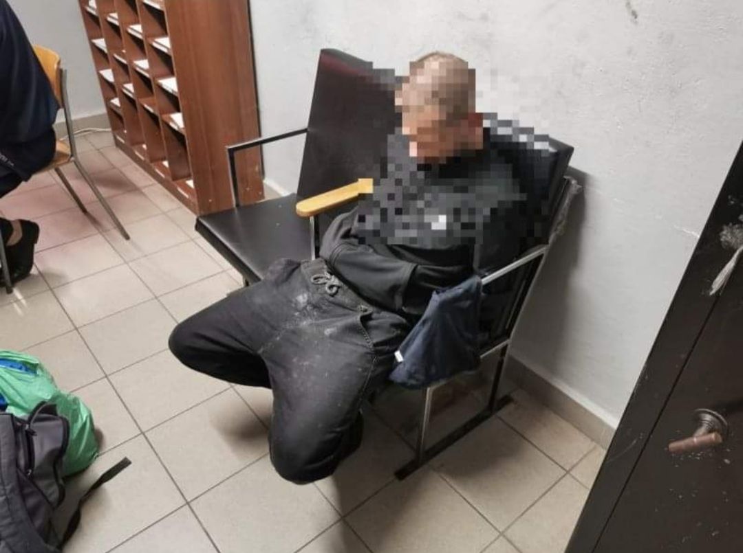 Kamienna Góra: Kierujący bez uprawnień, a pasażer poszukiwany