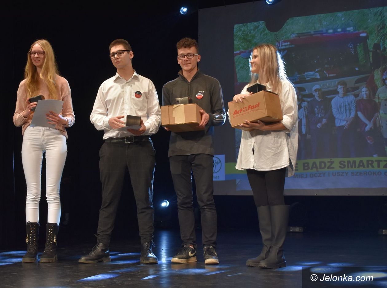 Jelenia Góra: Nagrody za filmy o SmartZombie
