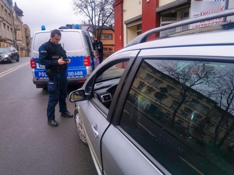 Kamienna Góra: Z promilami i pod prąd