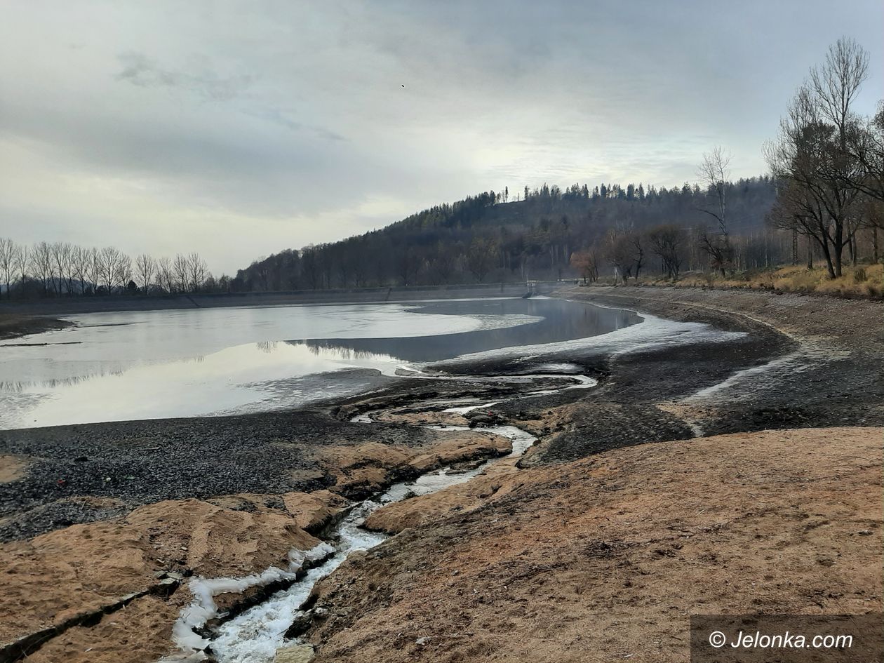 Kowary: Ruszył remont zbiornika