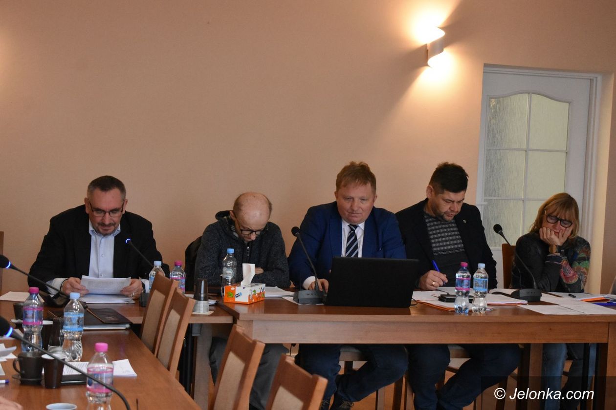 Podgórzyn: Radni za likwidacją szkoły