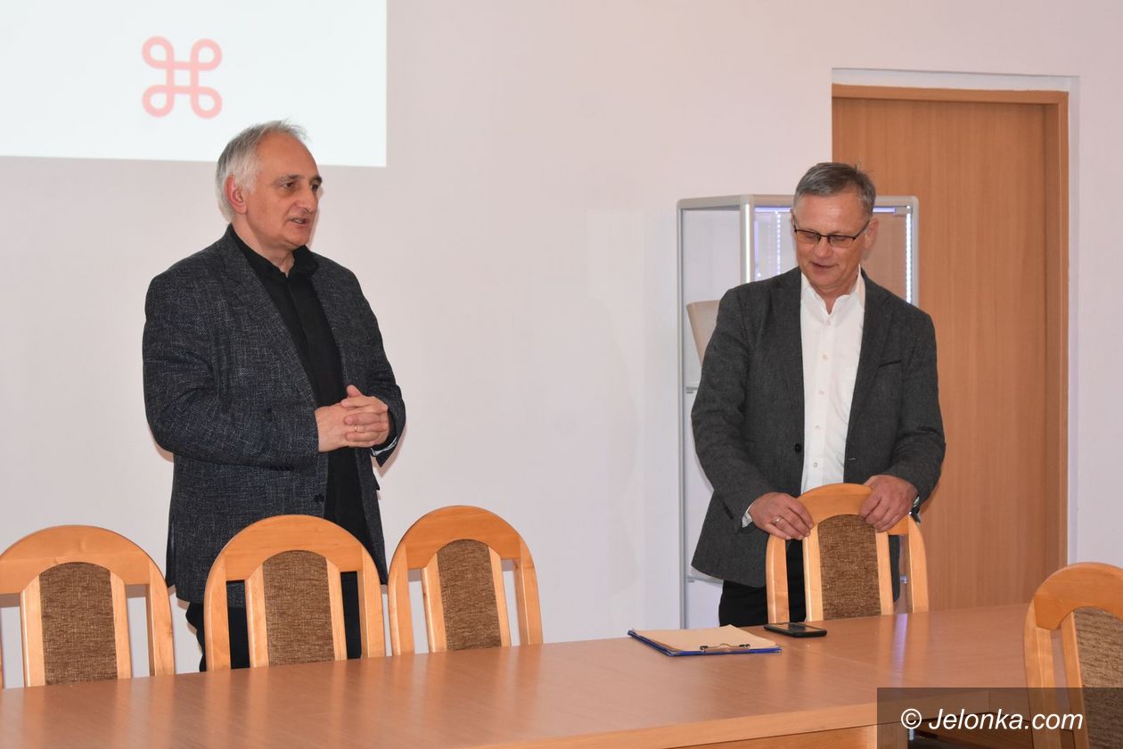 Jelenia Góra: Promocja powieści o dawnej Jeleniej Górze