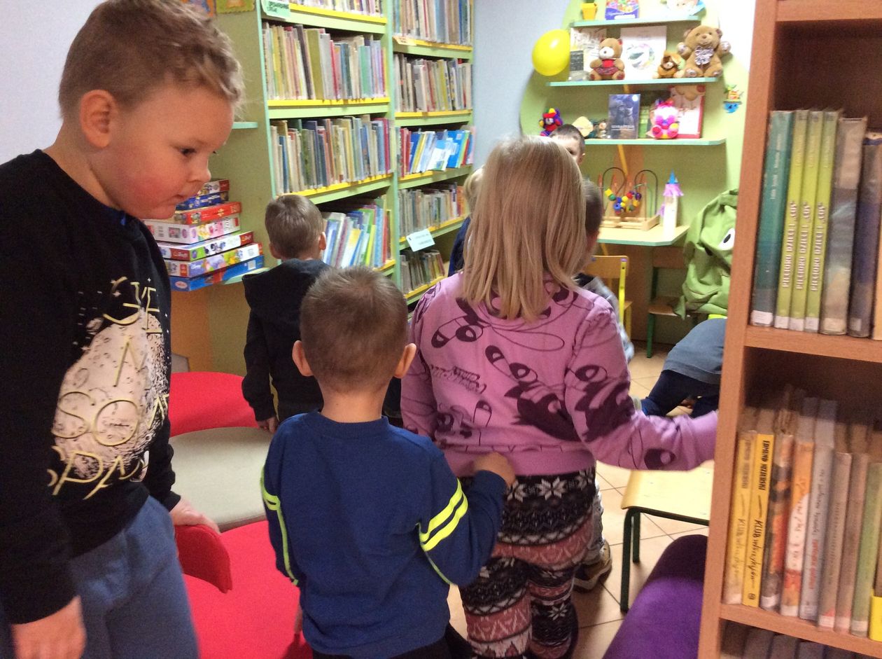 Świerzawa: "Kaczuszki" w bibliotece