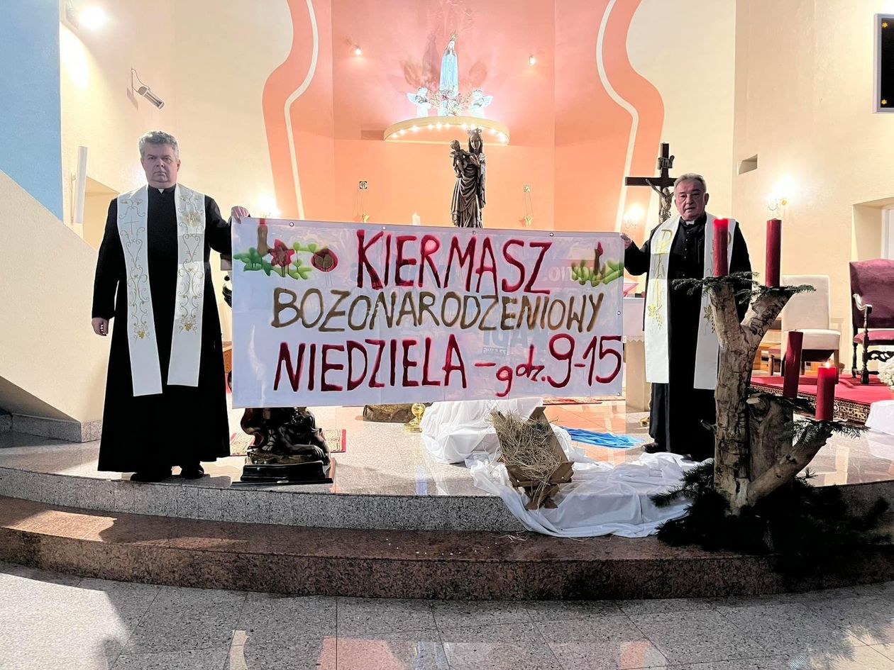Jawor: Przykościelny kiermasz