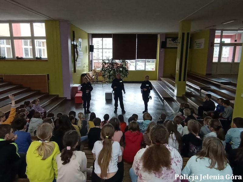 Jelenia Góra: Bezpieczne ferie