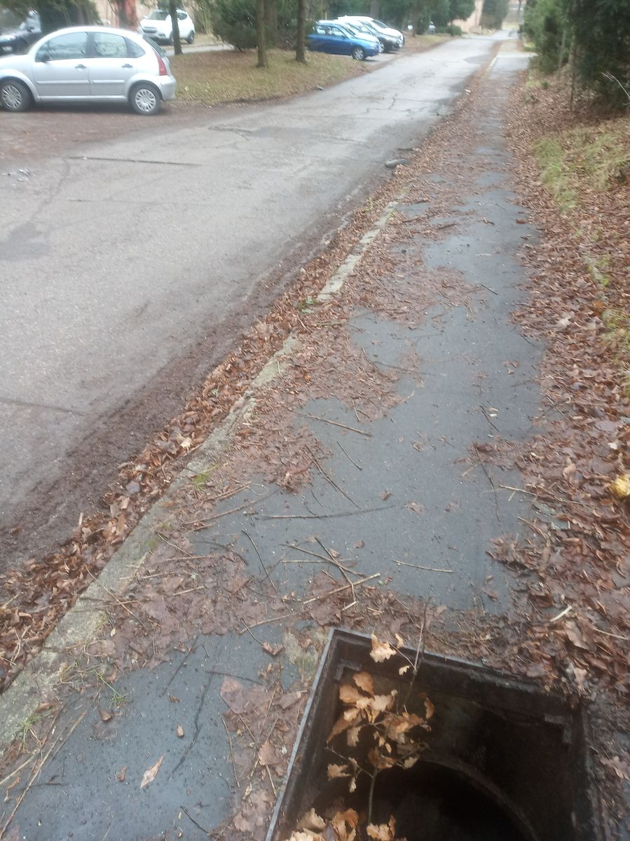 Jelenia Góra: Niebezpieczna dziura