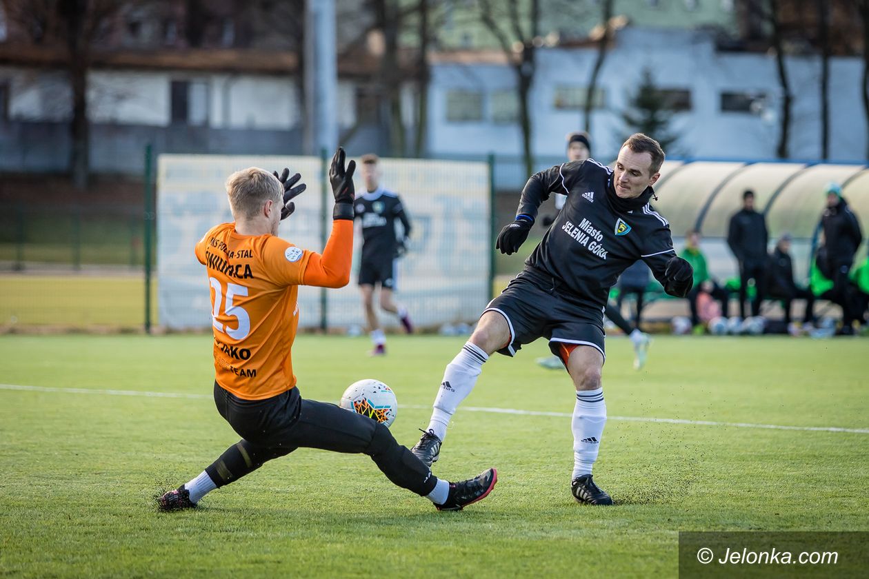 Jelenia Góra: Skromne zwycięstwo na początek