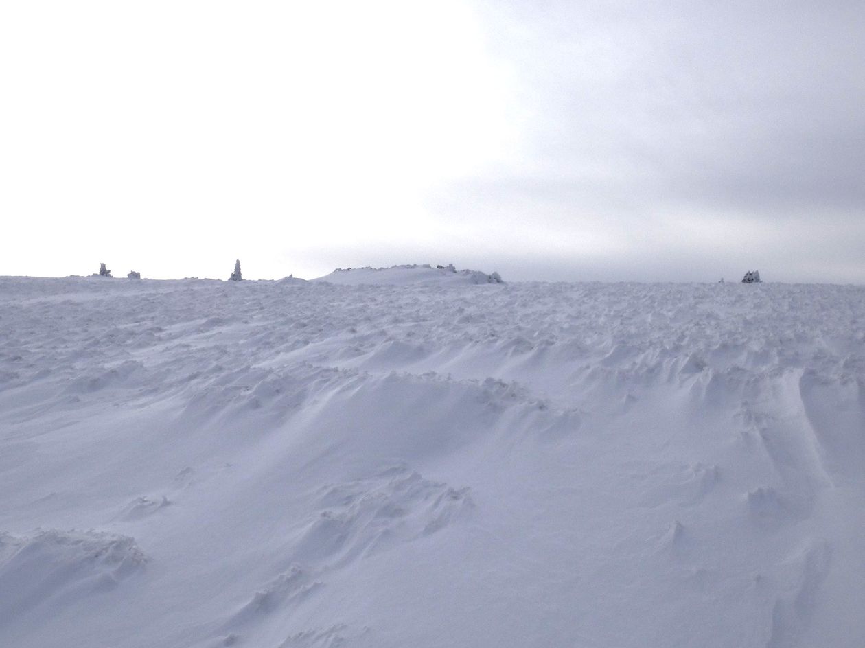 Karkonosze: Groźna aura w górach