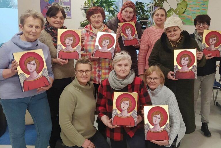 Gryfów Śląski: Seniorzy pisali ikony