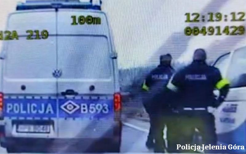 Jelenia Góra: Zatrzymano złodzieja busa
