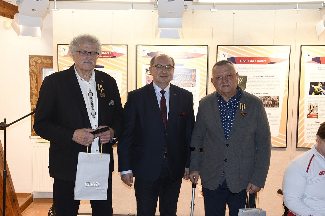 Powiat: Tytuły zasłużonych dla sportu niepełnosprawnych