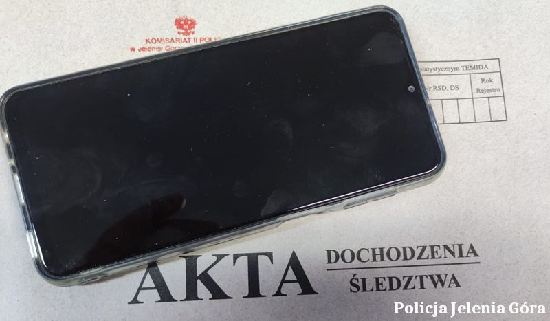 Jelenia Góra: Przywłaszczył telefon – stanie przed sądem