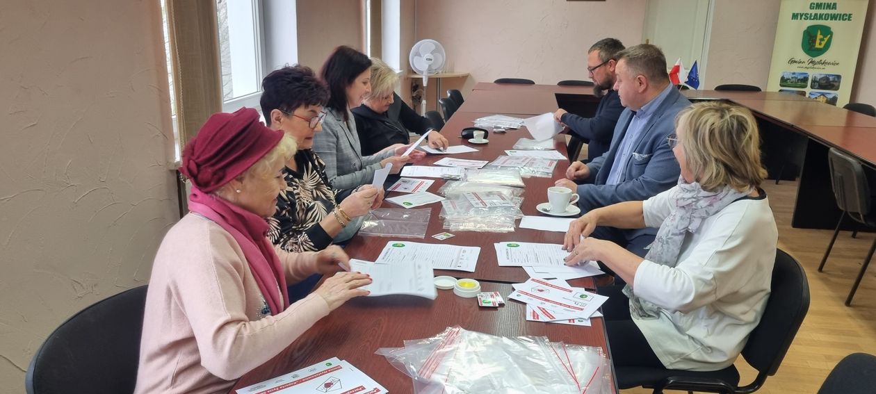 Mysłakowice: Takie koperty mogą uratować życie
