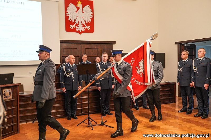 Wrocław: Ślubowanie nowych policjantów