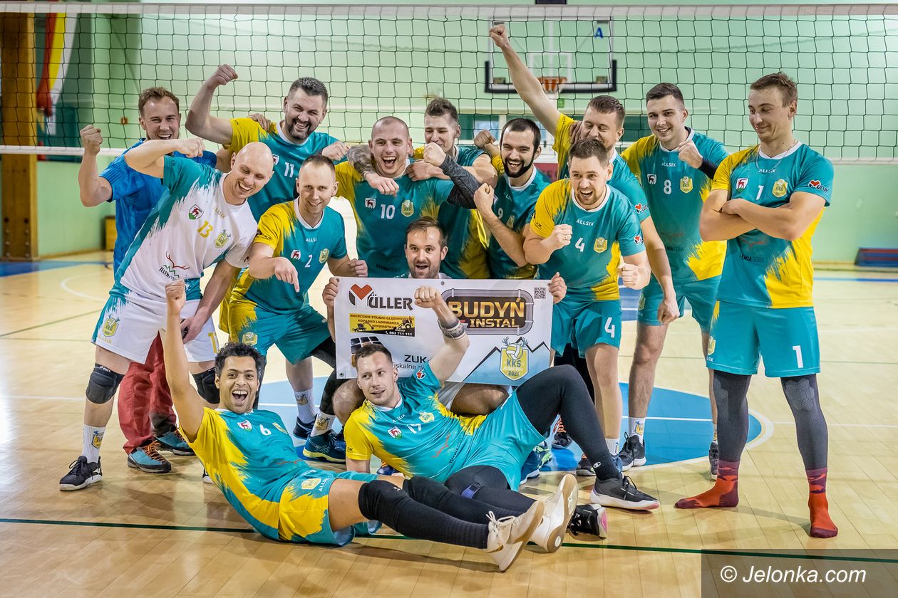 Jelenia Góra: Jeleniogórzanie liderem grupy