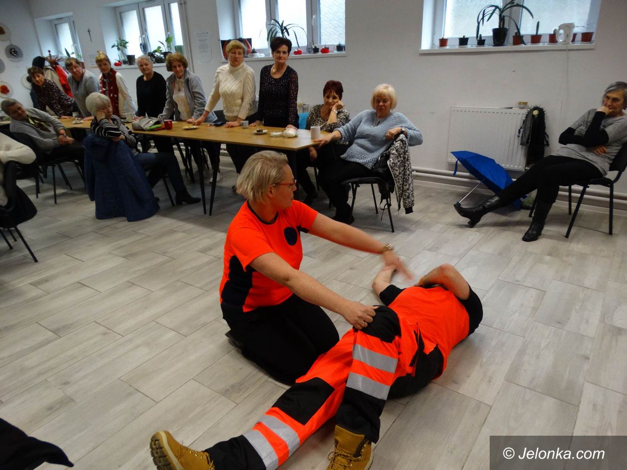 Kowary: Seniorzy i pierwsza pomoc