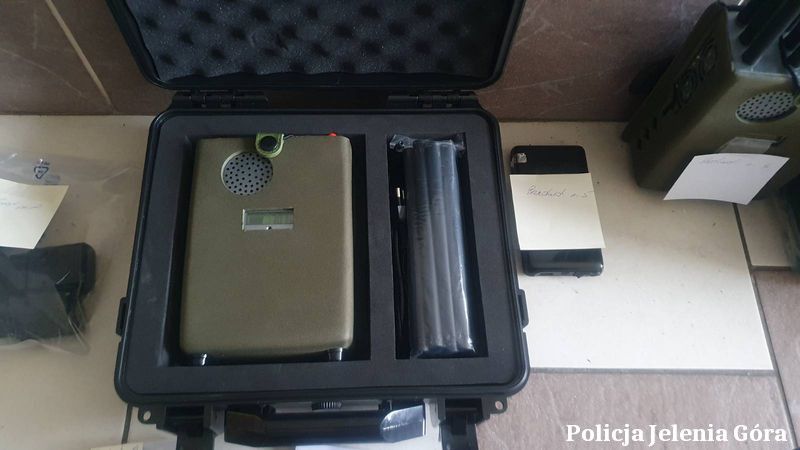 Jelenia Góra: Zatrzymany za pomoc w kradzieży aut