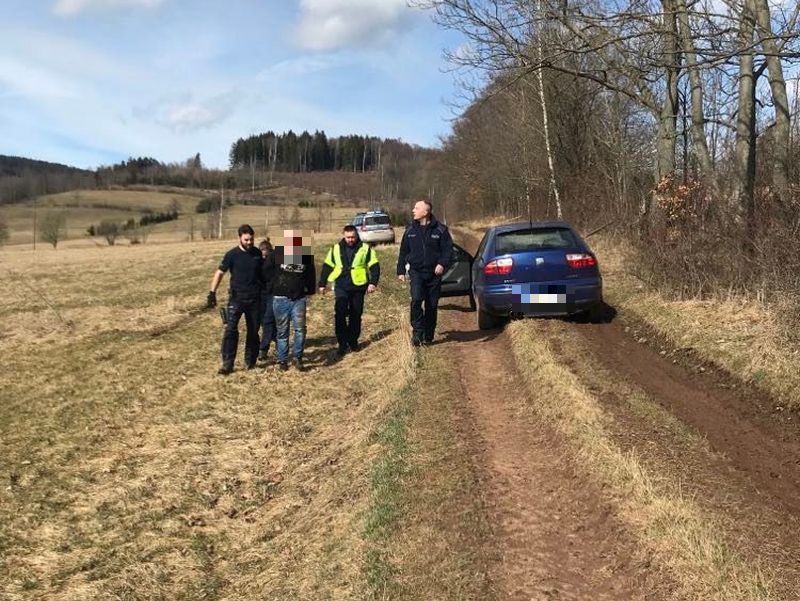 Kamienna Góra: Zatrzymani w pościgu