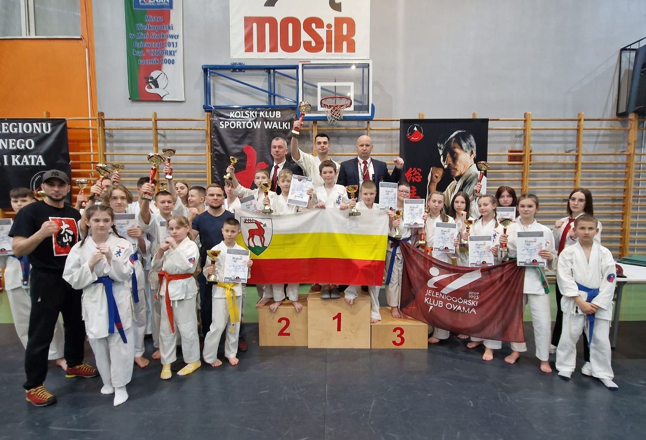 Koło: 17 pucharów JK Oyama podczas OMMCP!