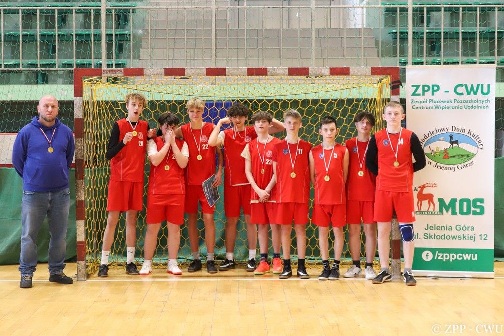 Jelenia Góra: Zacięta rywalizacja w futsalowych IMS chłopców