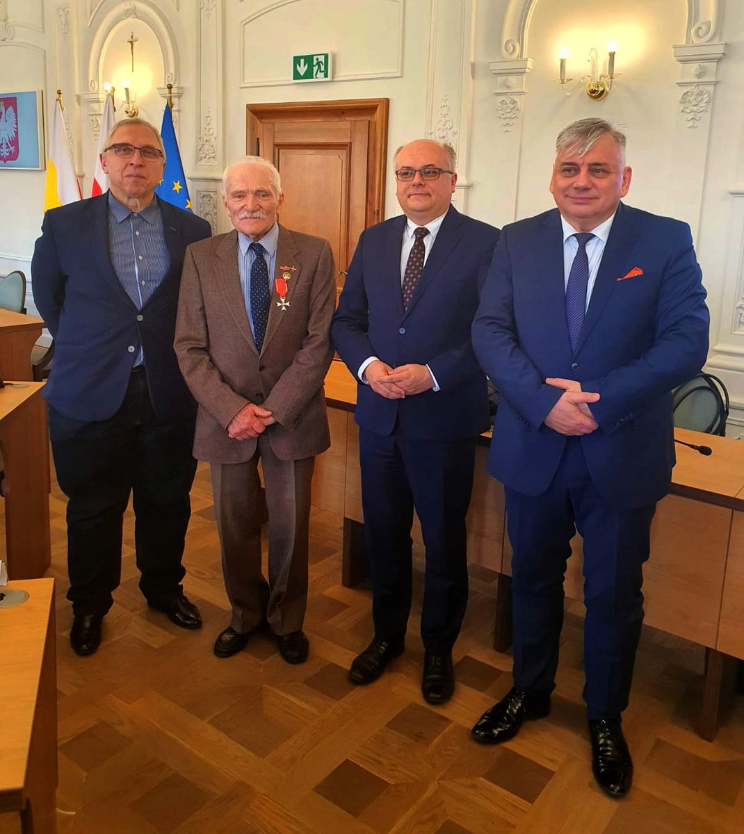 Powiat: Odznaczenie opozycjonisty