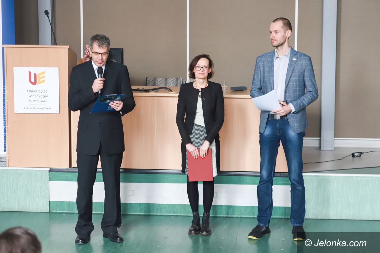 Jelenia Góra: W Uniwersytecie o bezpieczeństwie w górach