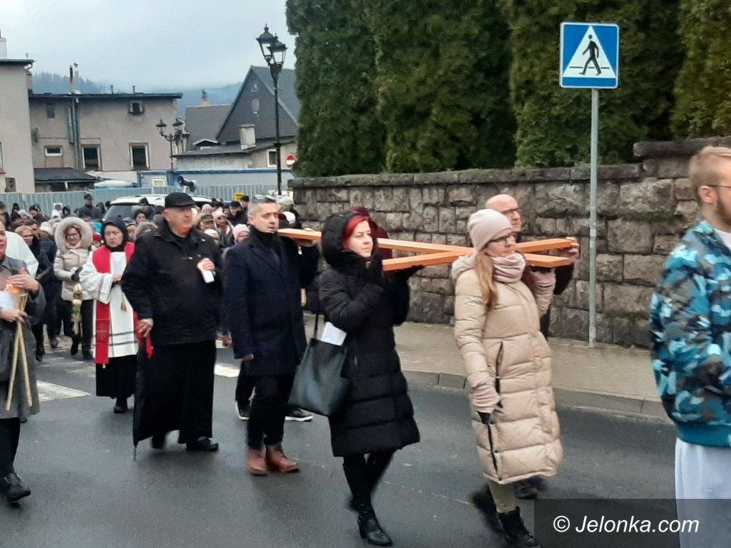 Kowary: Wierni na Drodze Krzyżowej