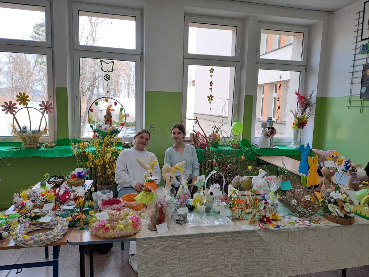 Jelenia Góra: Kiermasz świąteczny w SP3