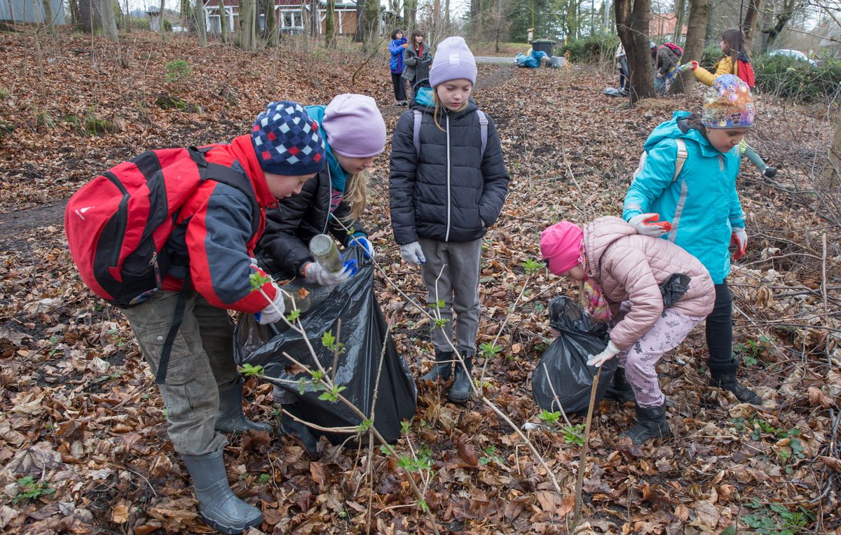 Janowice Wielkie: Wiosenne sprzątanie