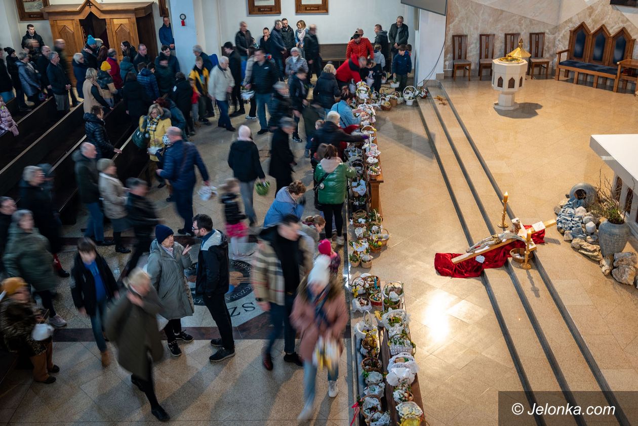 Jelenia Góra: Święconka w Kościele Matki Bożej Miłosierdzia