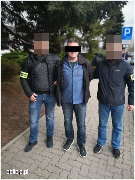 Region: Policyjni "łowcy głów" zatrzymali pedofila